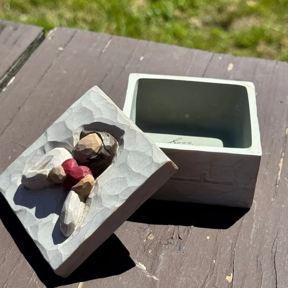 Vintage Willow Tree Trinket Box Love Heartfelt and True 2003